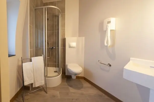 Comfort Tek Büyük Yataklı Oda