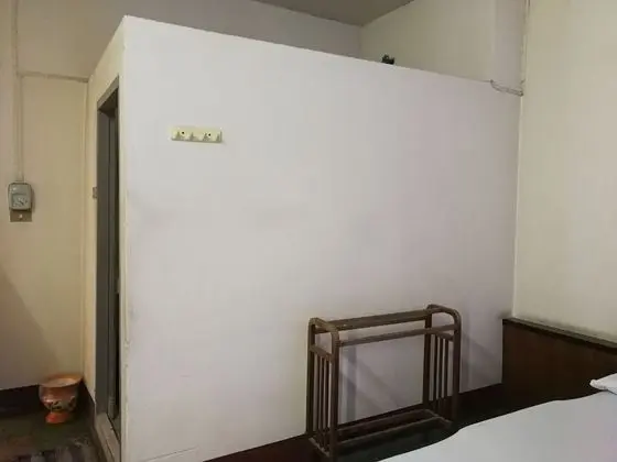 Budget Room with Fan (Big Single Bed)