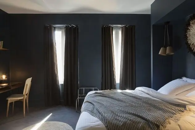 Signature Tek Büyük Yataklı Oda (Chambre Ho My God)