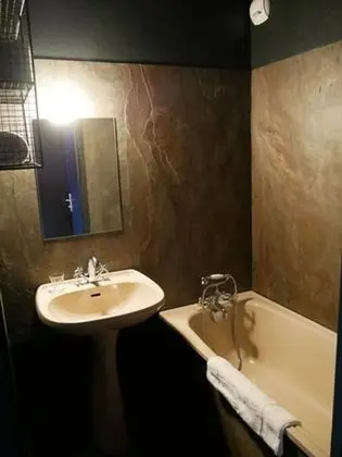 Tek Büyük Yataklı Oda (Home Sweet Home)