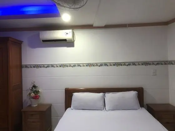 Standard Tek Büyük Yataklı Oda
