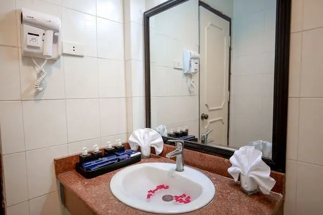 Deluxe Tek Büyük veya İki Ayrı Yataklı Oda, 1 Çift Kişilik veya 2 Tek Kişilik Yatak
