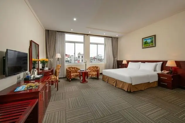 Deluxe Tek Büyük Yataklı Oda