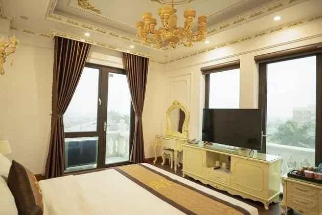 Luxury Oda