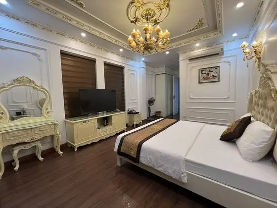Luxury Oda