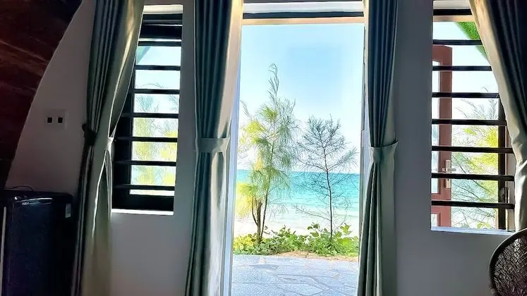 Bungalov (Beachfront (3 guests))