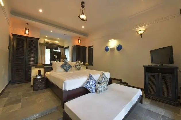 Luxury Oda