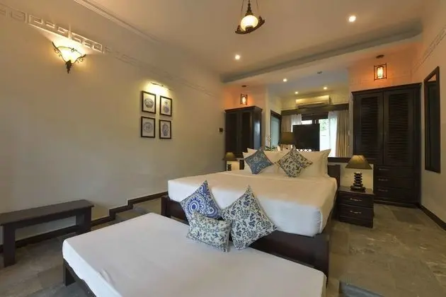 Luxury Oda