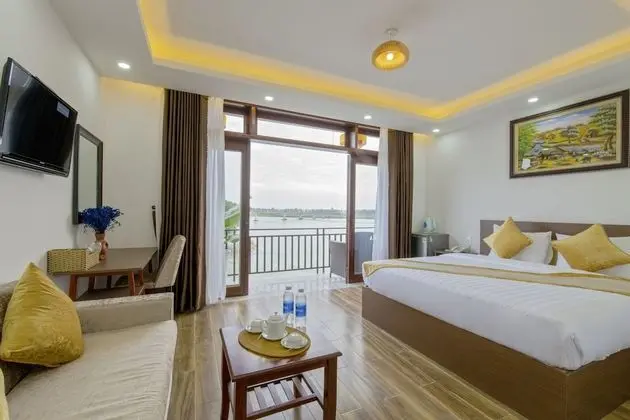 Deluxe Oda, Balkon, Nehir Manzaralı