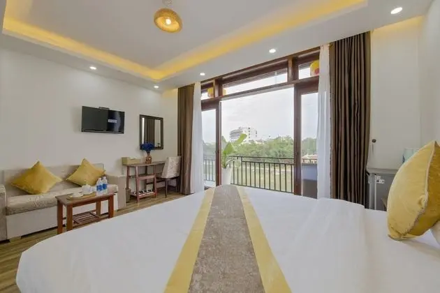 Deluxe Oda, Balkon, Nehir Manzaralı