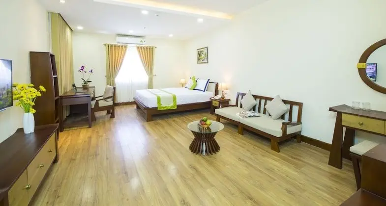 Deluxe Tek Büyük Yataklı Oda, Küvet, Şehir Manzaralı