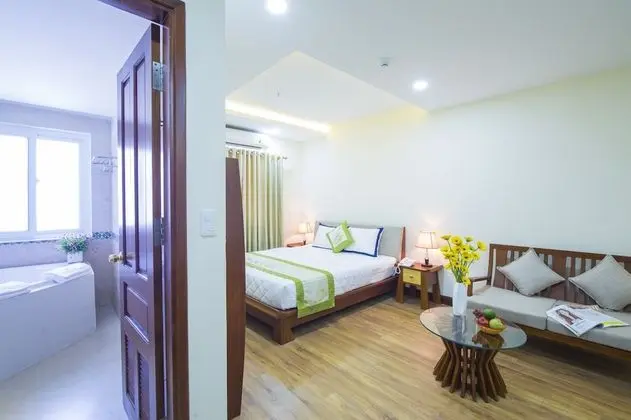 Deluxe Tek Büyük Yataklı Oda, Küvet, Şehir Manzaralı