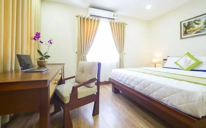 Deluxe Tek Büyük Yataklı Oda, Küvet, Şehir Manzaralı