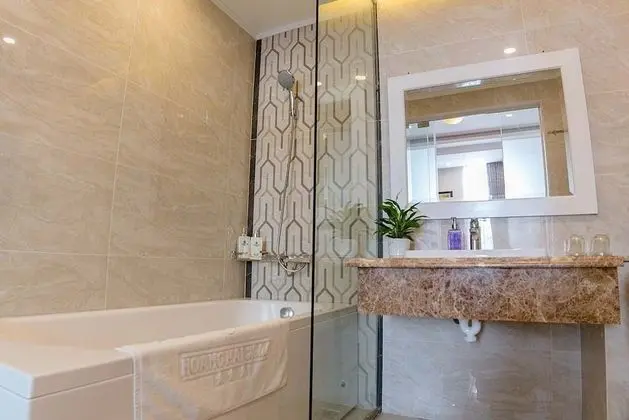 Deluxe Tek Büyük Yataklı Oda