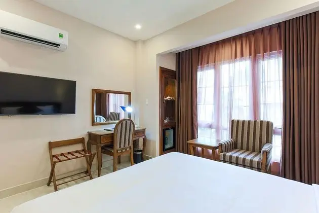 Deluxe Tek Büyük Yataklı Oda