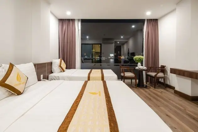 Deluxe Tek Büyük Yataklı Oda, Nehir Manzaralı