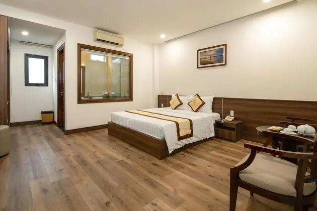 Deluxe Tek Büyük Yataklı Oda, Nehir Manzaralı