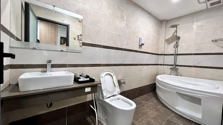 Honeymoon Tek Büyük Yataklı Oda