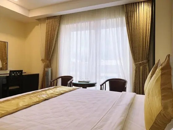 Superior Tek Büyük Yataklı Oda, Şehir Manzaralı