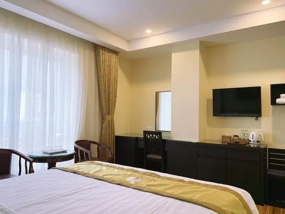 Superior Tek Büyük Yataklı Oda, Şehir Manzaralı