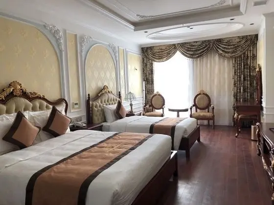 Deluxe Üç Kişilik Oda