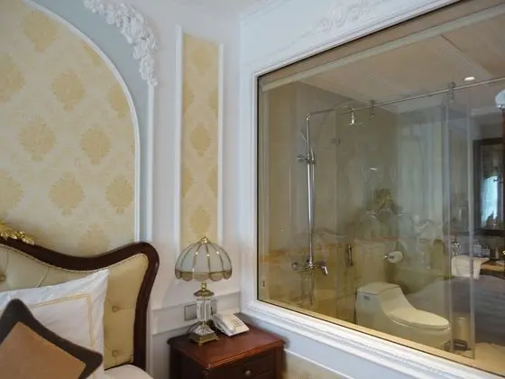Deluxe Üç Kişilik Oda