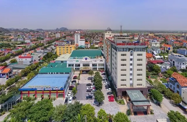 Superior Oda, Birden Çok Yatak, Sigara İçilebilir, Şehir Manzaralı