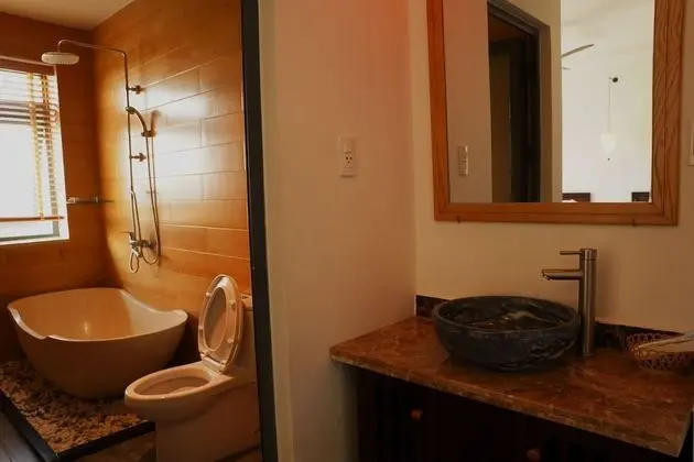 Deluxe Üç Kişilik Oda, Bahçe Manzaralı