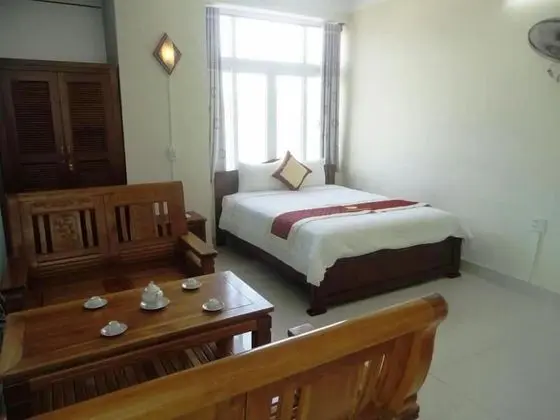 Sunflowers Suite, Sea View (Double)