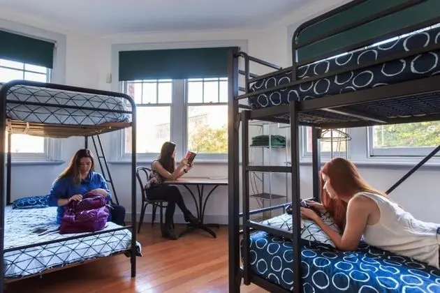 Basic Ortak Ranzalı Oda, Sadece kadınlar için, Ortak Banyo (4 Bed)