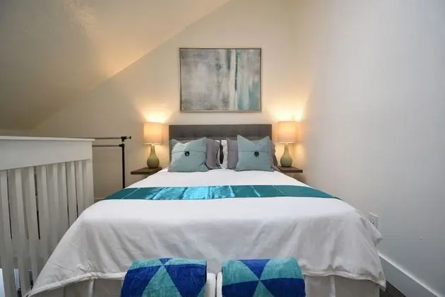 Stüdyo (Bedroom Loft - Unit 4)