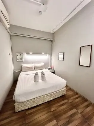 Private Room 1 with Shared Bathroom