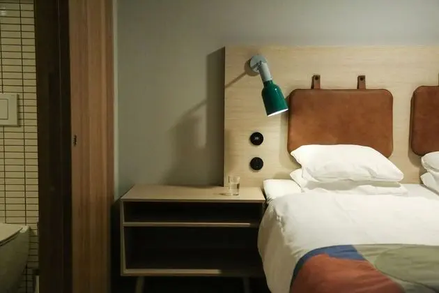 Economy Oda (No Windows Hobo Sleeper)