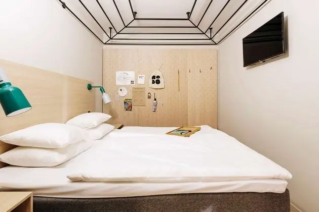 Economy Oda (No Windows Hobo Sleeper)