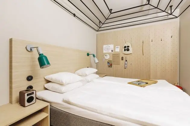 Economy Oda (No Windows Hobo Sleeper)