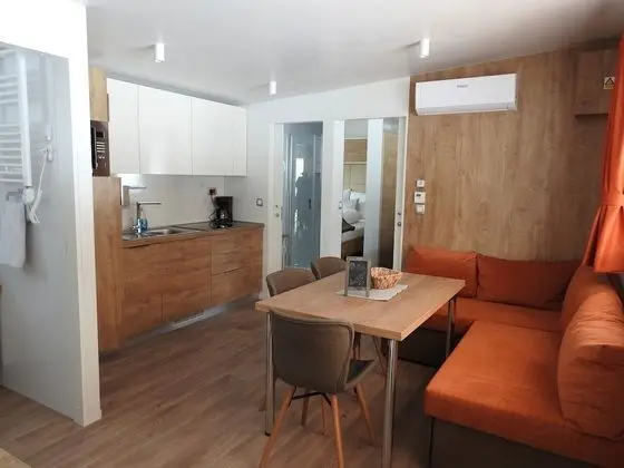 Basic Karavan, Teras (incl. EUR 50 cleaning fee)