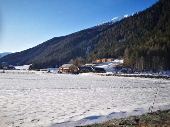 Basic Karavan, Teras (incl. EUR 50 cleaning fee)