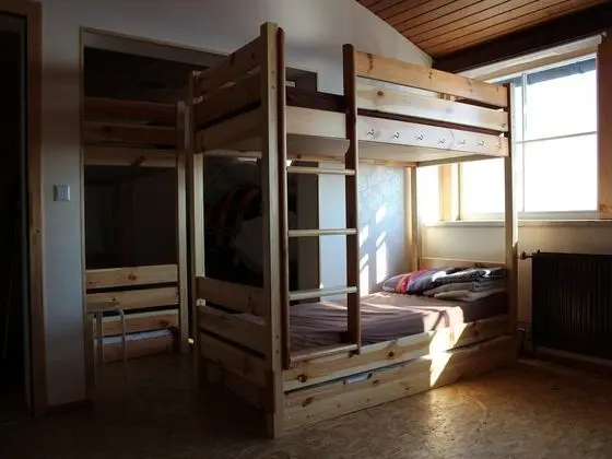 Basic Ortak Ranzalı Oda, Ortak Banyo, Dağ Manzaralı