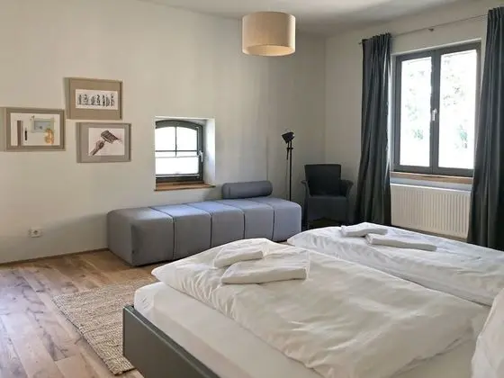 Classic Büyük Yataklı Tek Kişilik Oda