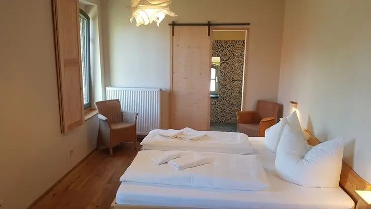 Classic Tek Büyük Yataklı Oda