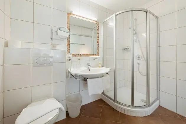 Comfort Tek Büyük Yataklı Oda