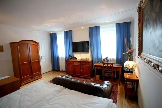 Deluxe Tek Büyük Yataklı Oda, Sıcak Su Havuzu