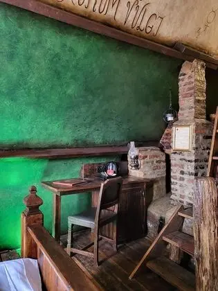 Traditional Süit, Banyolu/Duşlu (Apothecary)