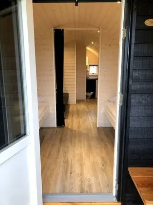 Kulübe, Göl Manzaralı