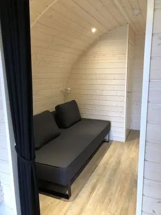 Kulübe, Göl Manzaralı