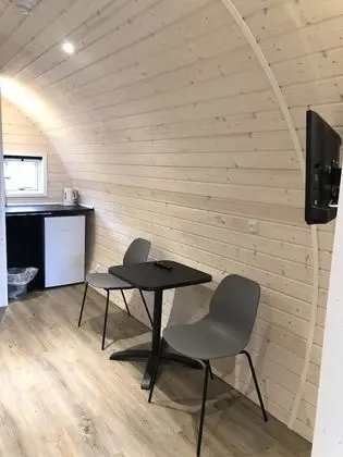 Kulübe, Göl Manzaralı