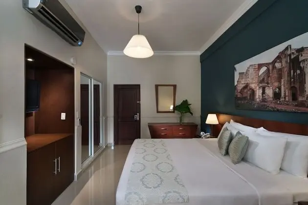 Royal Room