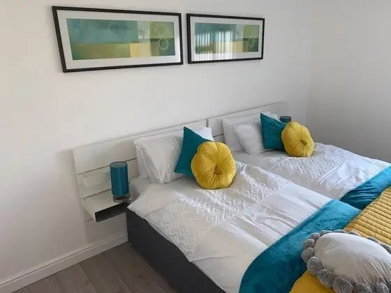 Ev (3 Bedrooms)