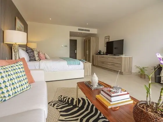 Standard Oda, 1 En Büyük (King) Boy Yatak, Okyanus Manzaralı