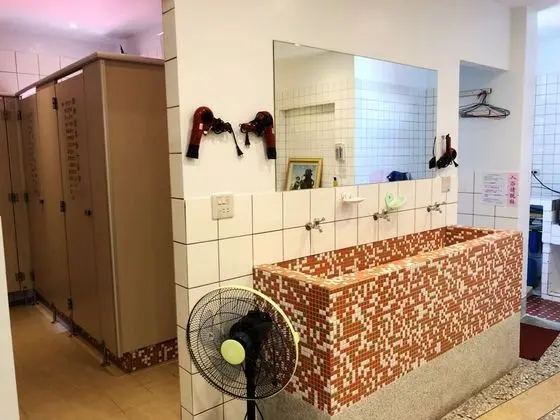 Ortak Ranzalı Oda, Karma Ranzalı Oda, Ortak Banyo
